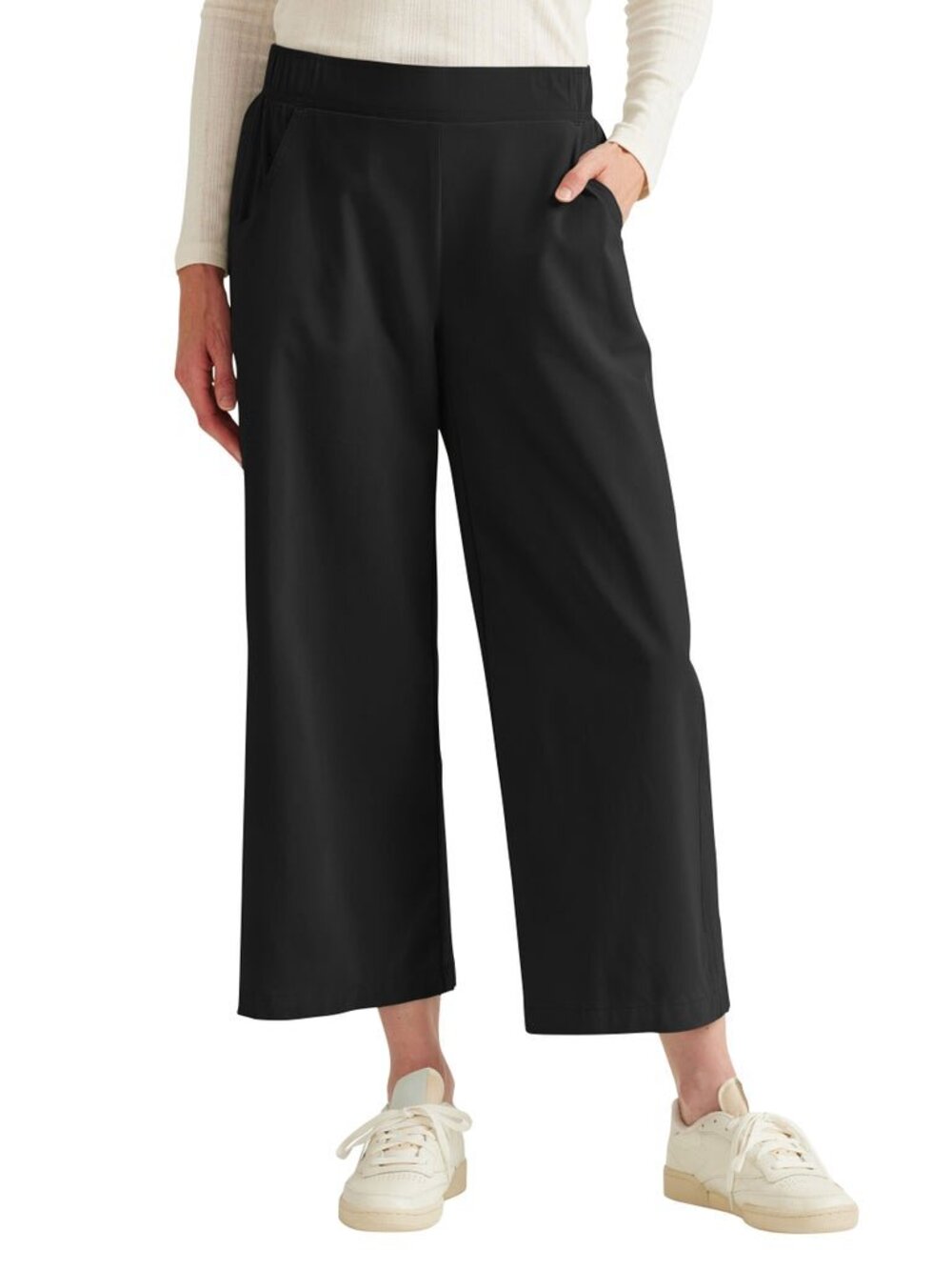 Eddie Bauer Women's Traveler Crop Pant